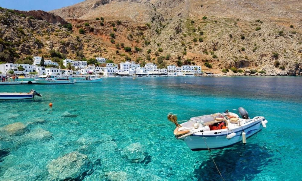 Το εργατοϋπαλληλικό κέντρο Κρήτης ανησυχεί για την καλοκαιρινή σεζόν